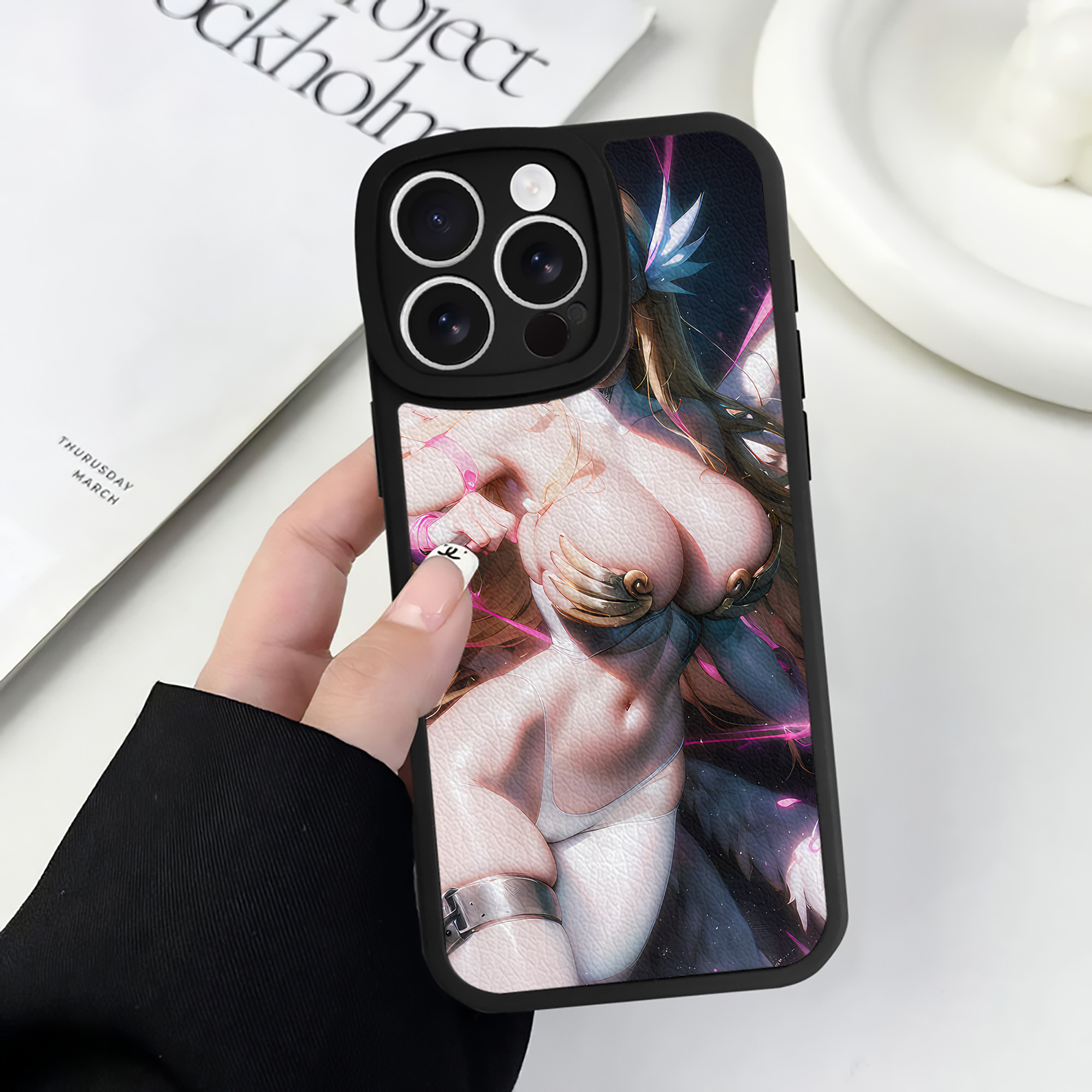 （画像用） Digimon デジタルモンスター/デジモン 【iPhone 16シリーズ対応】シリコンスマホケース（レザー調） 材質：シリコン